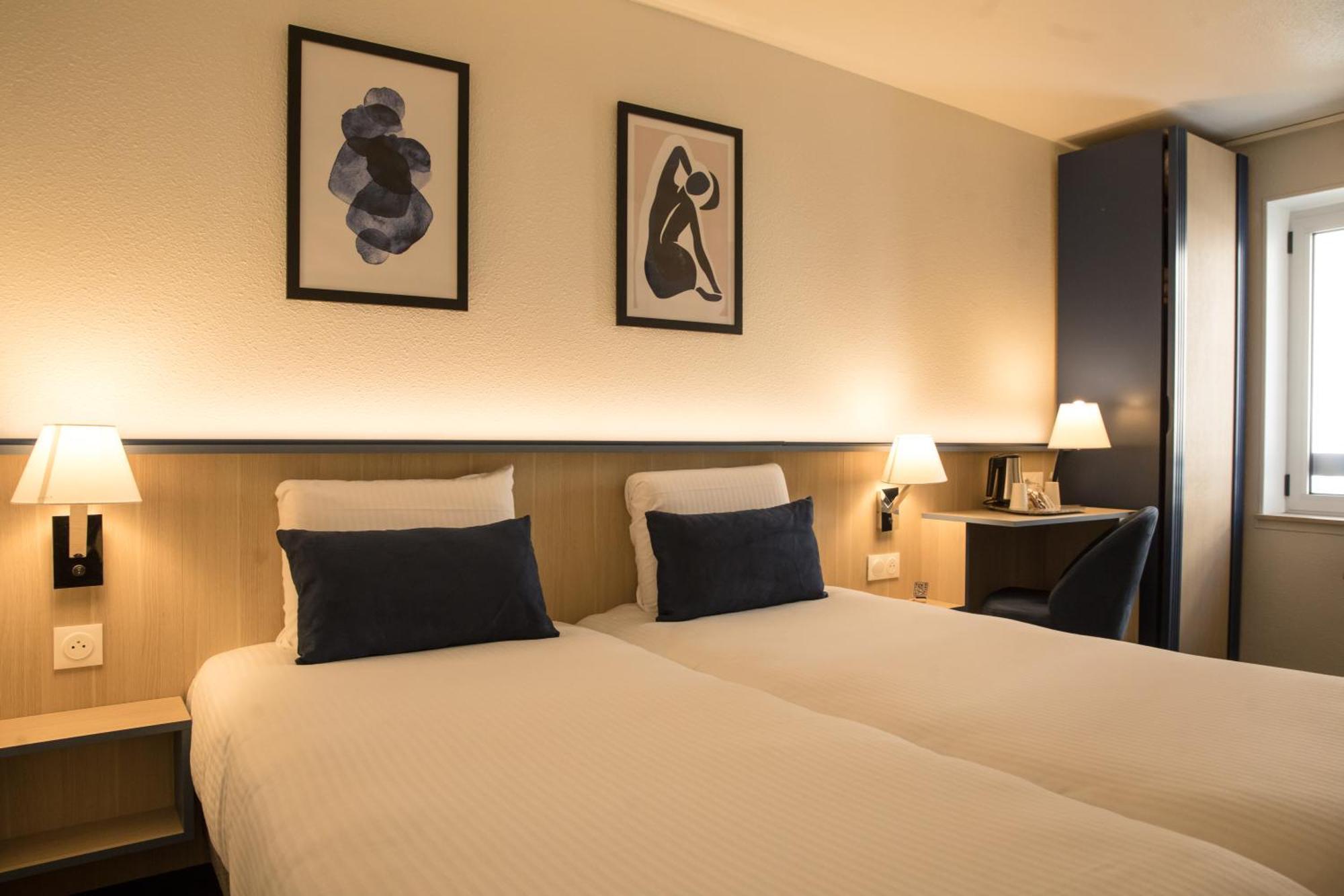 โรงแรมกีริอ๊าด วีลฟรองช์ ซูร์ ซาออน วิลฟร็องช์-ซูร์-โซน ภายนอก รูปภาพ